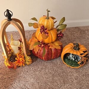 Autumn Pumpkin and Lantern Decor Set